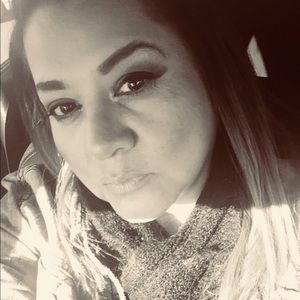 Meet your Posher, Liz